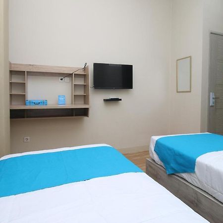 Cozrooms Near Mrt, Plaza Indonesia, And Grand Indonesia ジャカルタ エクステリア 写真