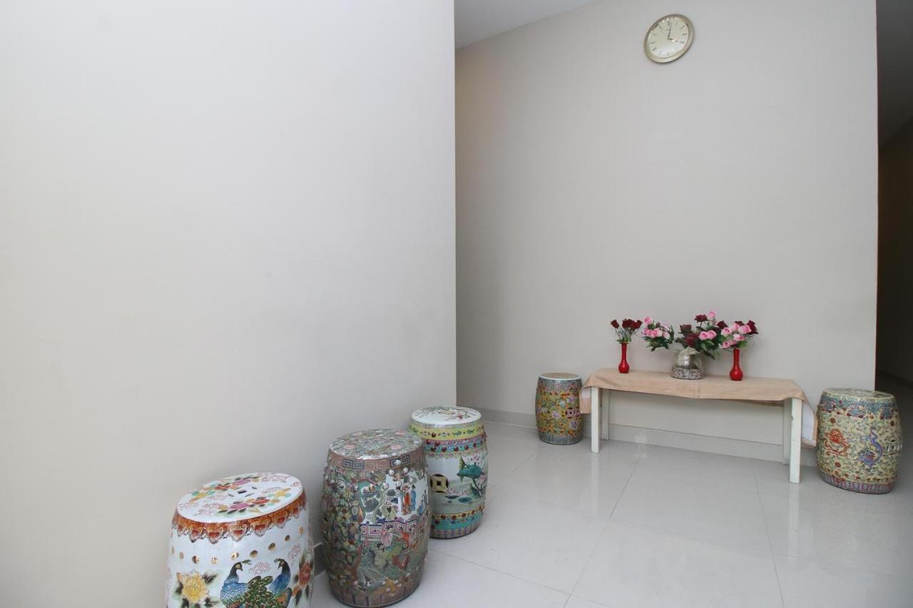 Cozrooms Near Mrt, Plaza Indonesia, And Grand Indonesia ジャカルタ エクステリア 写真