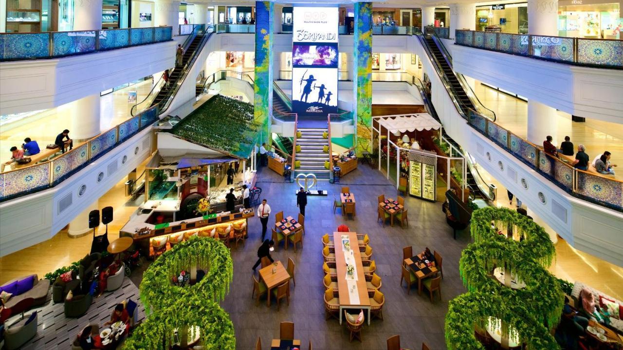 Cozrooms Near Mrt, Plaza Indonesia, And Grand Indonesia ジャカルタ エクステリア 写真